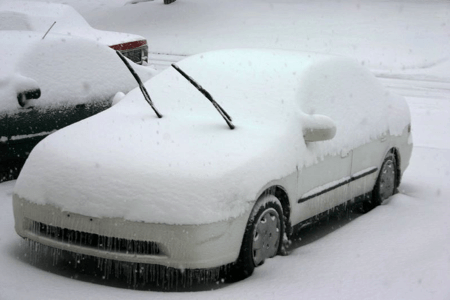 Soğuk Havalarda Neden Arabanızın Isınmasını Beklemelisiniz?