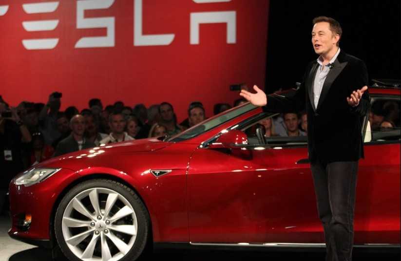 Elon Musk tweet attı Tesla 15 milyar dolar kaybetti
