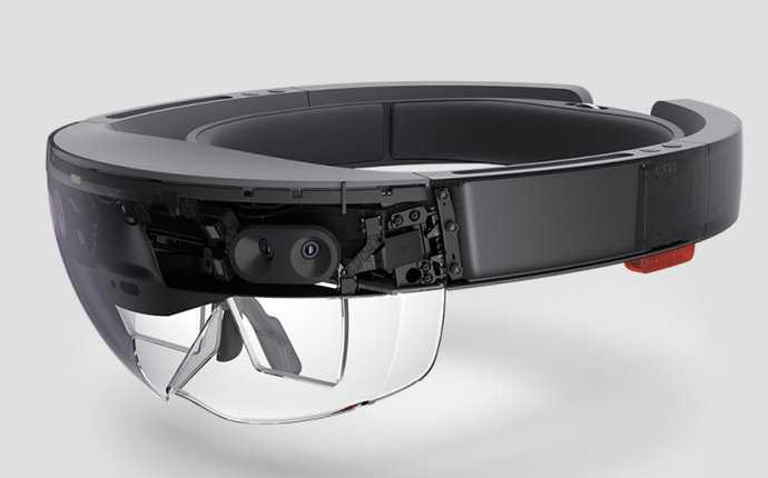 Microsoft HoloLens'i Askeri Alanda Kullanmak İstiyor