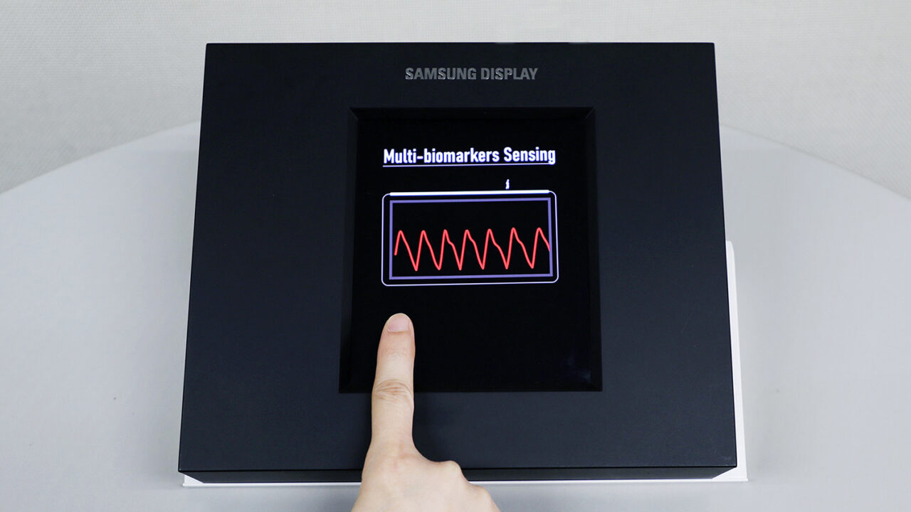 Samsung devrim niteliğindeki yeni OLED ekranını tanıttı