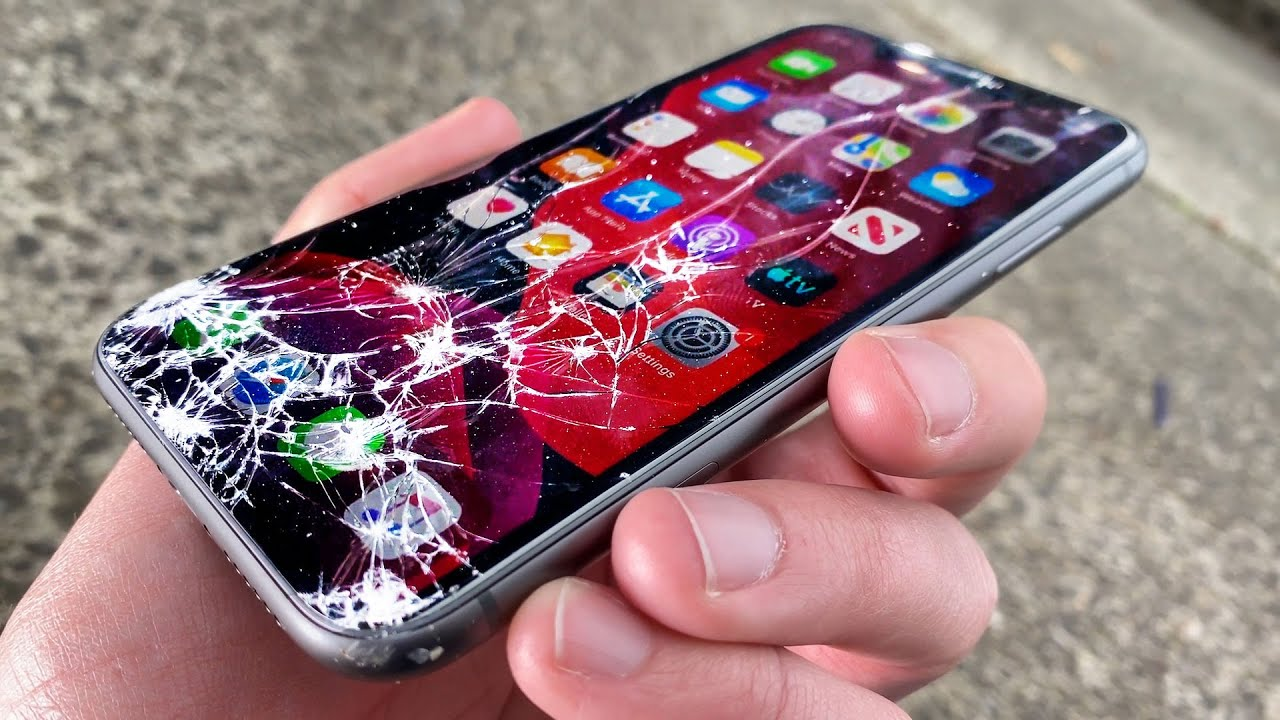 Apple, Kırılmaz Ekranın Zorunluluğunu Kaldırarak iPhone Kullanıcılarını Memnun Edecek!
