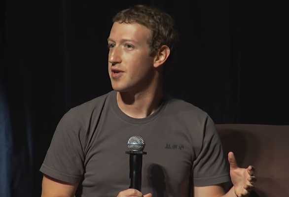 Mark Zuckerberg’in Gri T-shirt’ü