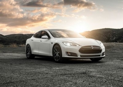 Tesla’nın Elektrikli Otomobil Fabrikası Görüntülendi