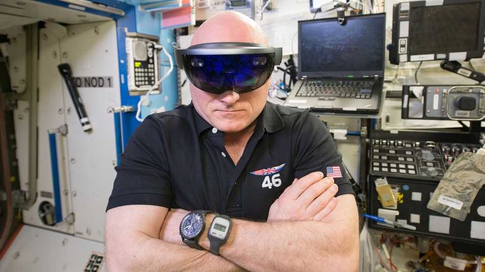 Astronot Scott Kelly HoloLens’i Çok Sevmiş