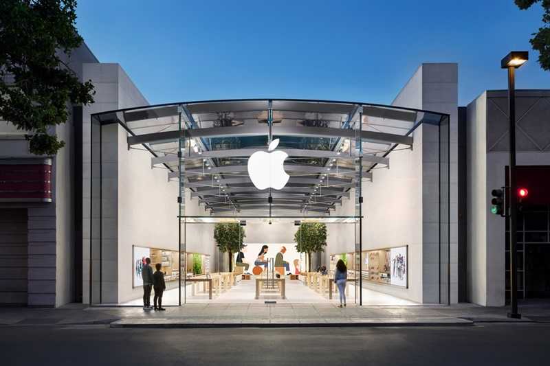Apple, İngiltere Ve Kaliforniya Mağazalarını Kapattı